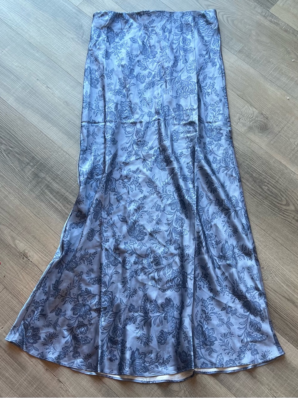 NWT Quince 100% Washable Silk Maxi Skirt - Picture 2 of 4